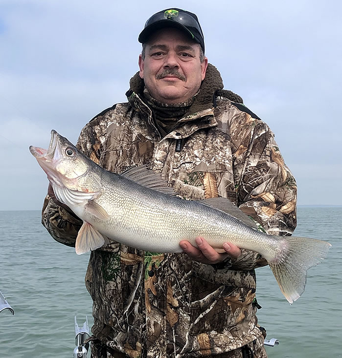 Read more about the article Juls Walleye Fishing Adventures – March 11, 2020