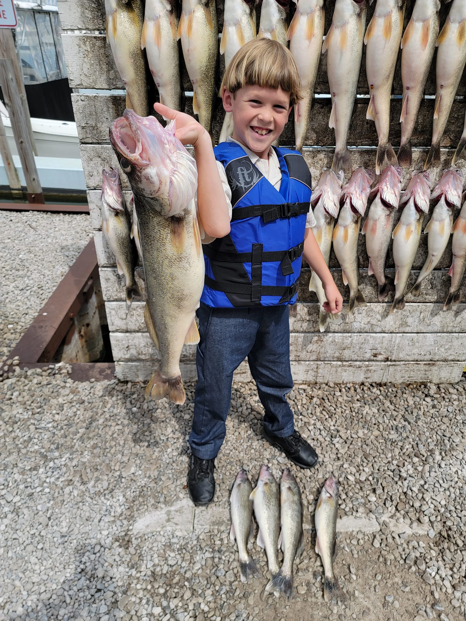 Read more about the article Lake Erie Walleye Report 5.23.22